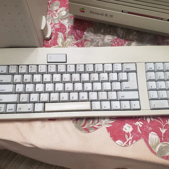 Mac vintage computer